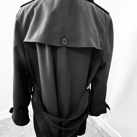 London Fog Women’s Classic Double-Breasted Black Trench Coat - Picture 4 of 12